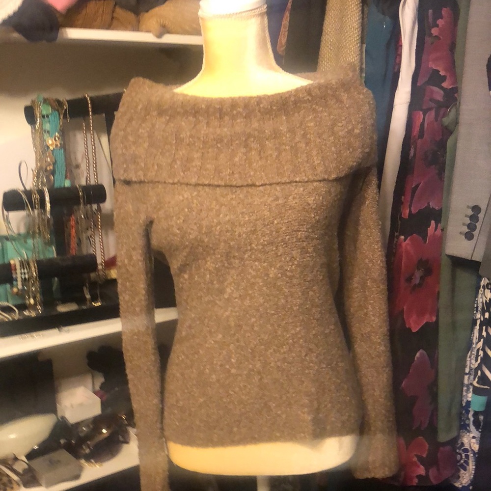Moda International Size M beige/tan shaw sweater